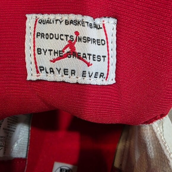 Nike Air Jordan 11 Retro "Cherry" Varsity Red White Men’s Size 9.5 CT8012-116 - Picture 3 of 16